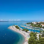 Fuer 4 Personen By Interhome Crikvenica