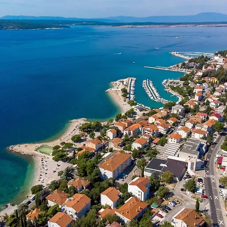 Fuer 4 Personen By Interhome Daire Crikvenica